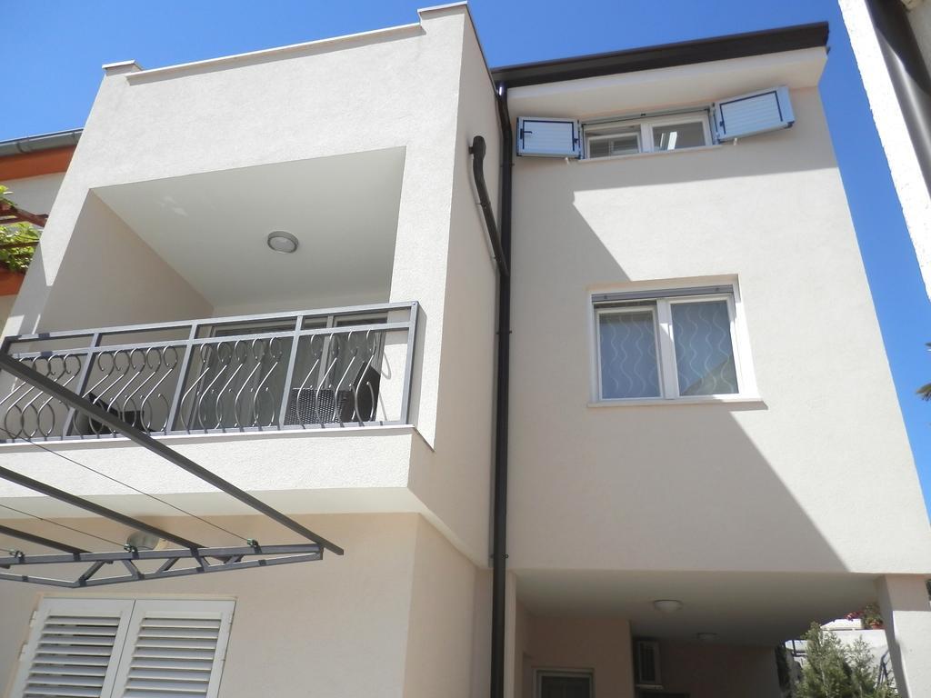 Luna Apartment Пореч Экстерьер фото