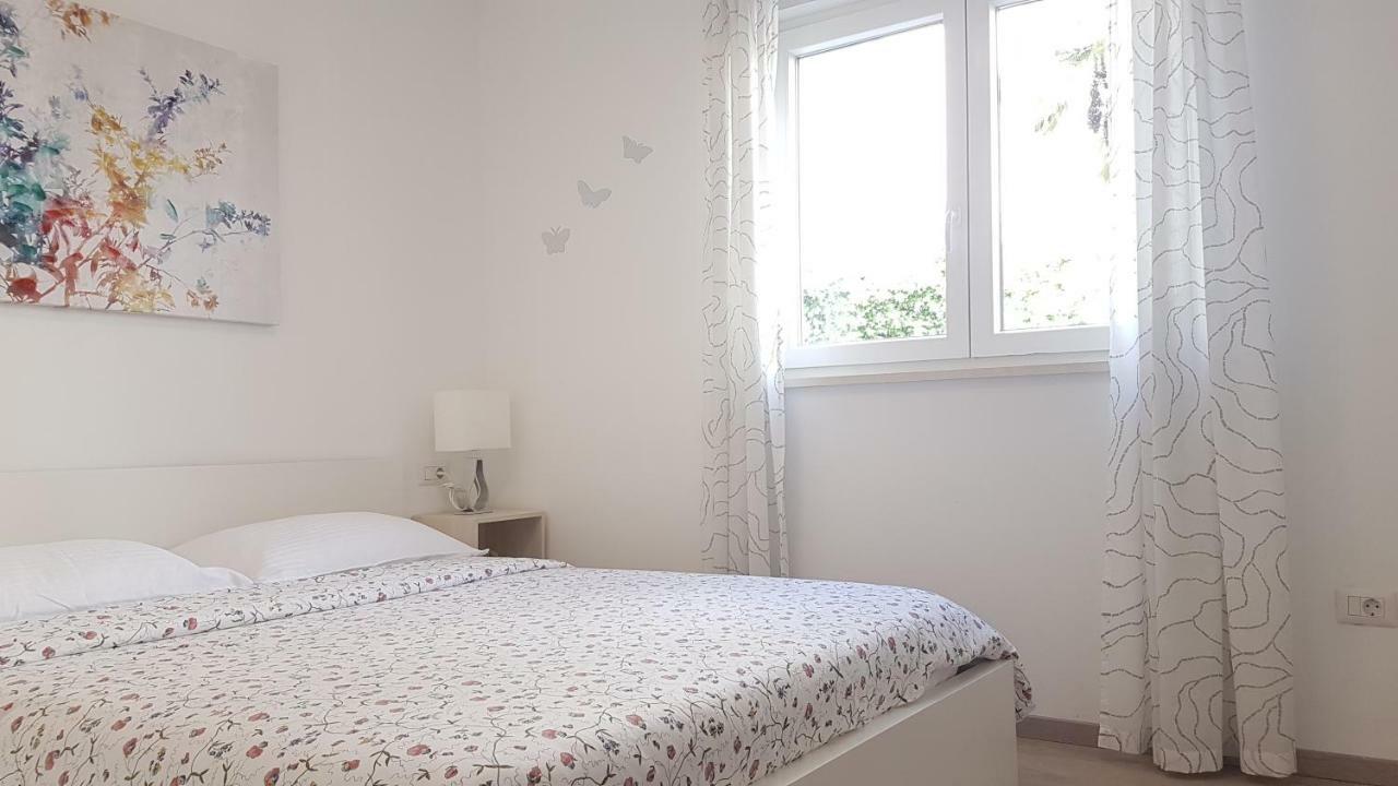 Luna Apartment Пореч Экстерьер фото